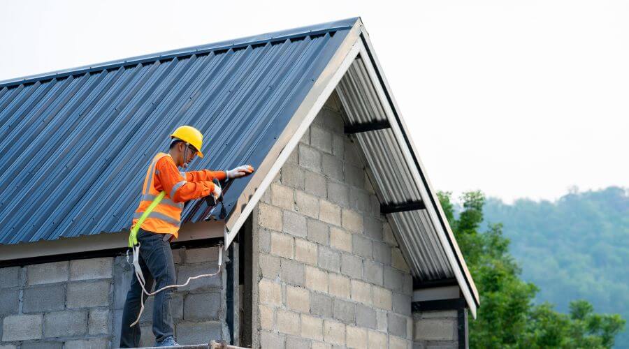 Professional gutter cleaning in Jefferson, SC